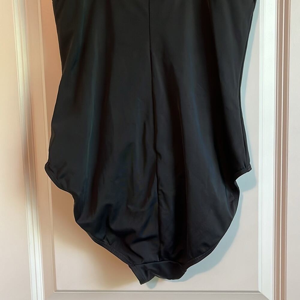 ⚡️ 3 for $30 ⚡️ Tropical Escape One Piece Black Swimsuit - Picture 6 of 10